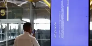 Qué hacer si tu ordenador tiene la 'pantalla azul de la muerte' de Windows tras el fallo informático mundial