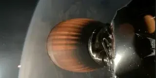 Starliner completa con éxito una prueba de sus motores mientras sigue acoplada a la Estación Espacial