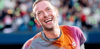 Coldplay actúa de sorpresa en las calles de Dublín