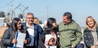 Más de cien familias recibieron sus soluciones habitacionales en el Loteo Parque Sur