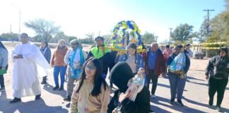 Procesión en honor de Santo Domingo en Casa de Piedra