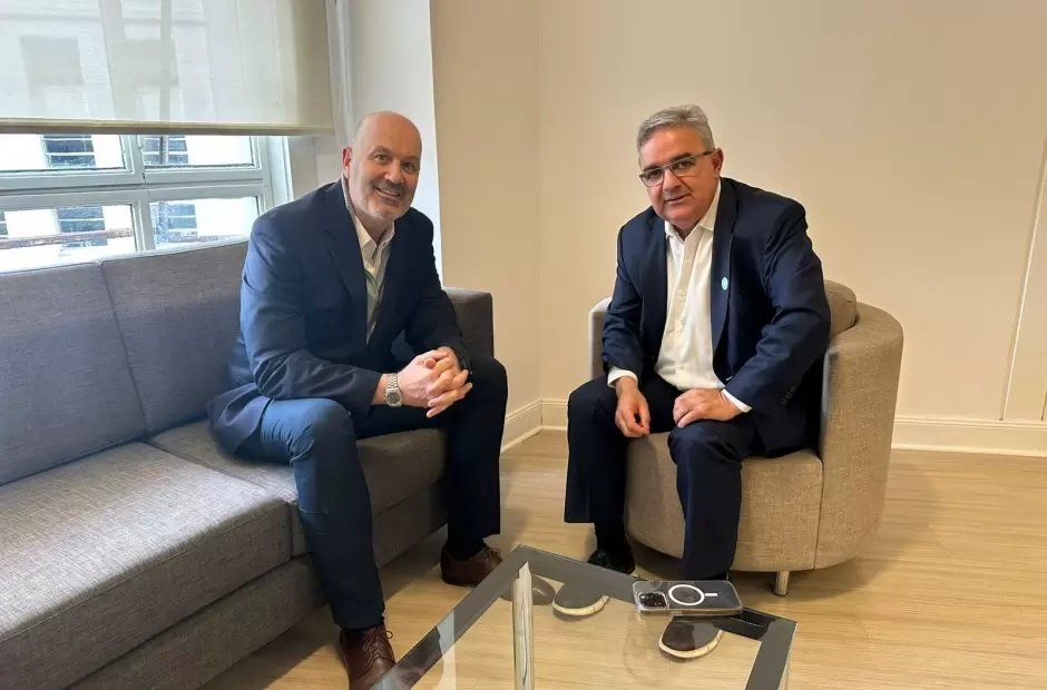 Jalil con el ministro Sturzenegger para dialogar sobre minería, turismo y oportunidades de inversión