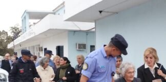 La Liga de Madres fue distinguida por la Policía de Catamarca en sus 72 años de vida