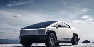 Por qué se habla del 'Cybertruck de la guerra' y qué han cambiado al coche de Tesla para que sea mortal