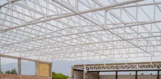 Avanzan con las obras del Polideportivo en el barrio Libertador II