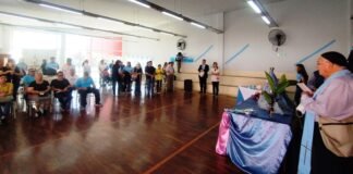 La Madre del Valle llevó su bendición a la escuela para ciegos y disminuidos visuales