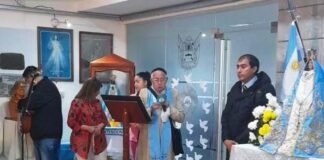 La Virgen visitó la sede del Poder Legislativo Provincial