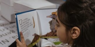 Presentación de la Hemeroteca Municipal en la Feria del Libro: Un viaje a nuestra historia