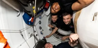 Un astronauta es hospitalizado tras regresar de una misión de 232 días en la Estación Espacial Internacional