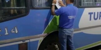 Chofer de linea de colectivos suspendido por realizarse selfies