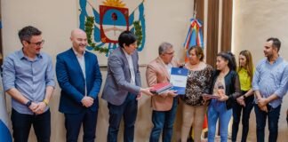 Entregan nuevas personerías jurídicas a cooperativas e instituciones de la Provincia