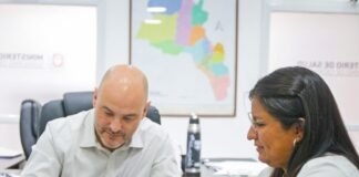 Firma de convenio para ampliar servicios de Salud en Santa María