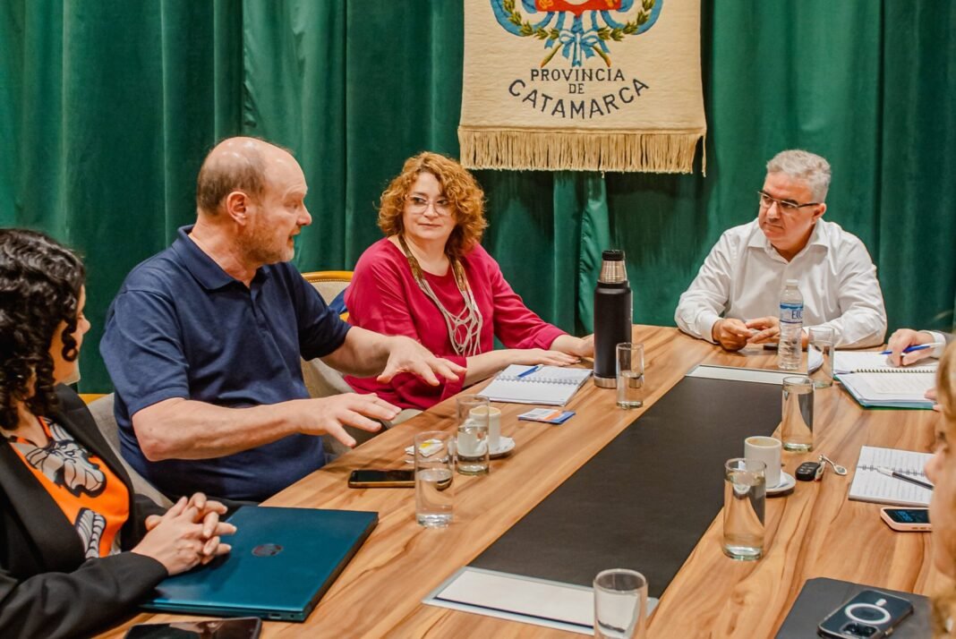 Grobocopatel avanza con estudio para el desarrollo de proyectos productivos en el interior provincial