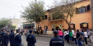 Jubilosa bienvenida a la Madre Morena en el Tribunal de Cuentas