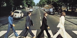Subastan la consola con la que los Beatles grabaron “Abbey Road”