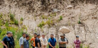 Acuerdo para la reubicación de familias en El Lindero