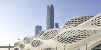 Arabia Saudí estrena el metro sin conductor más grande del mundo: una red de 176 kilómetros y 85 estaciones