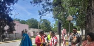 Brindan asistencia sanitaria a peregrinos en distintos sectores del Ambato