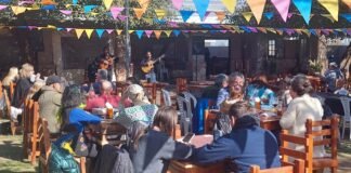 El folklore se vive con música y danza en Casa de la Puna