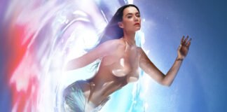 Katy Perry lanza la edición de lujo de su último álbum
