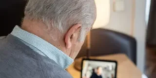 Lo última idea para cuidar a las personas mayores es usar robots humanoides y este país quiere probarlo ya