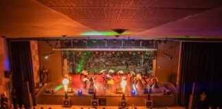 El Cine Teatro Valle Viejo abrió sus puertas: Susana acompañada de Raúl y Lucia