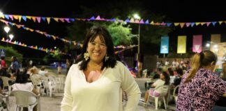 Turistas felices de visitar la capital catamarqueña