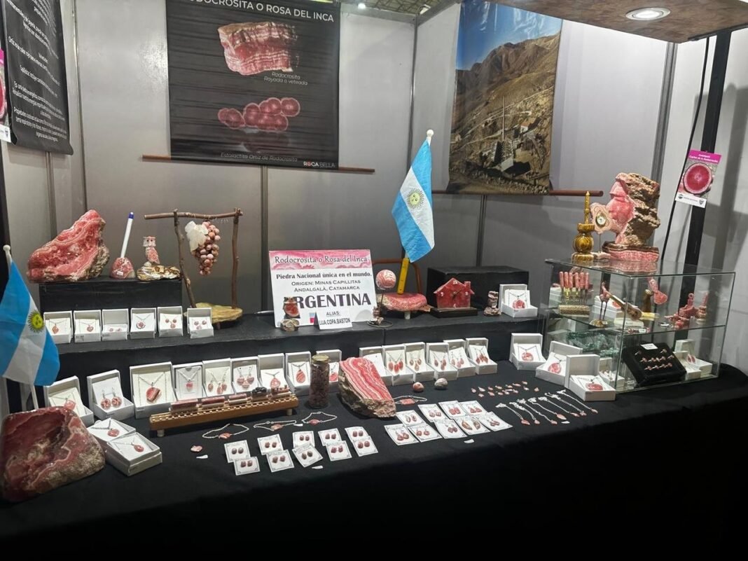 Artesanos catamarqueños participan en la Feria Internacional de las Artesanías de Córdoba