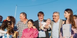 El Gobierno entregó 30 nuevas viviendas para familias catamarqueñas y científicos del CONICET