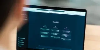 No compartas estos 5 datos con ChatGPT: tu privacidad podría estar en peligro