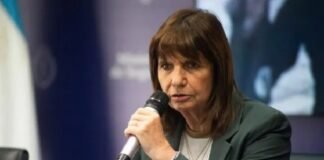 Bullrich quiere que la Policía Federal patrulle las redes sociales sin autorización judicial