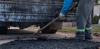 Valle Viejo avanza con el plan de bacheo en distintos sectores del departamento