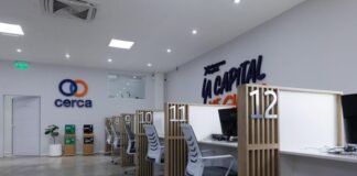 Visita del Intendente y el Gobernador a las oficinas de CERCA