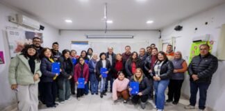 Entrega de créditos para emprendedores que participaran de la Fiesta Nacional e Internacional del Poncho