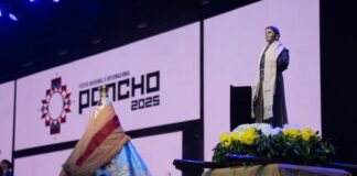 La Patrona Nacional del Turismo, en la apertura de la Fiesta del Poncho presente