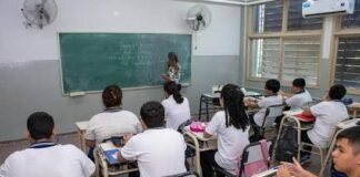 La Provincia ofreció elevar a $700.000 el salario mínimo docente