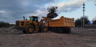 Amplio operativo de limpieza en la Costanera Este