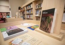 Tienda de libros de autores catamarqueños, el espacio de venta de la Biblioteca Herrera