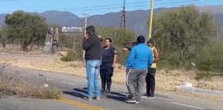 Vecinos de Coneta reclaman hace más de dos años semáforos, iluminación y obras de seguridad vial