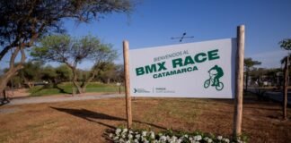 Gustavo inauguró la primera pista semi profesional de BMX en la provincia en el Parque Adán Quiroga