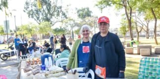 Hoy Gran Mercado Itinerante y Municipio en tu Barrio en Plaza Los Ceibos