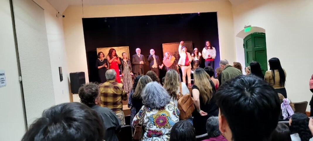 Imperdible! «LA FAMILIA REUNIDA» en el Salón Calchaquí, últimas funciones