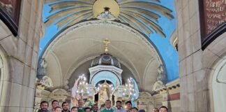 Seminaristas y formadores del Seminario de Mendoza, a los pies de la Madre del Valle