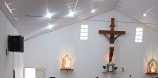 Tarea comunitaria para acondicionar la capilla Virgen de Luján en Capital