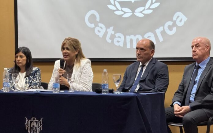 Catamarca incorporará la enseñanza del Juicio por Jurados en las escuelas secundarias