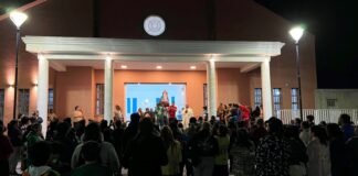 La parroquia de San Jorge celebró la primera fiesta de la Virgen del Rosario