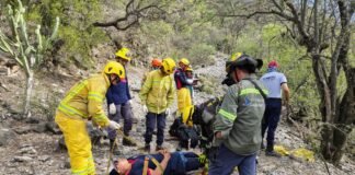 Bomberos Voluntarios realizaron práctica con ejercicios de rescate de víctimas en zona agreste