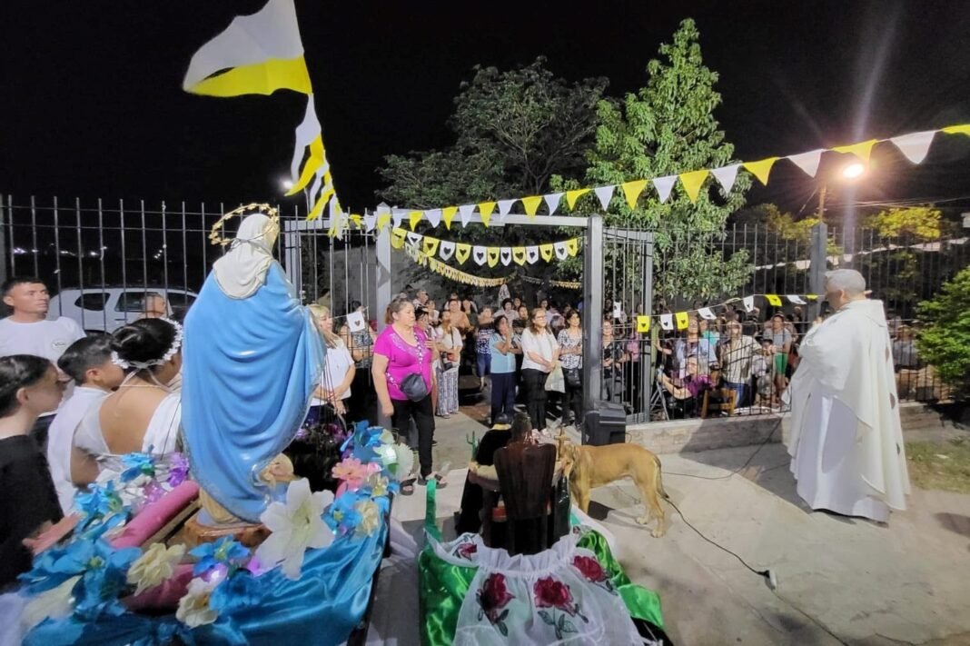 El Obispo presidió la celebración en honor de la Virgen de la Medalla Milagrosa