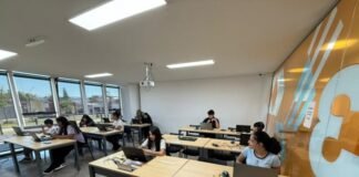 El Sistema Educativo Municipal es pionero en la implementación de exámenes digitales internacionales de Cambridge