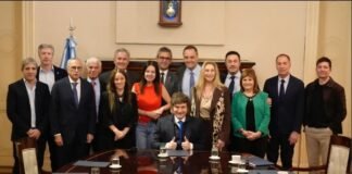 Javier Milei presentó oficialmente a su nuevo Gabinete con una foto grupal en Casa Rosada